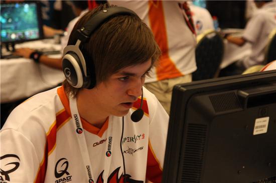 Tomorrowland与英雄电竞联手打造上海电音盛宴